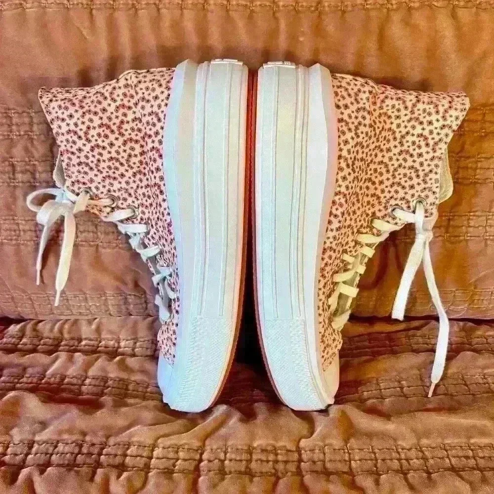 Chuck Taylor All Star Move Platform High Vintage Floral, Size Women’s 8.5